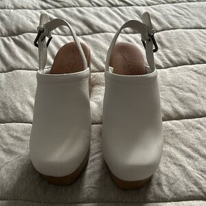 White heels clogs